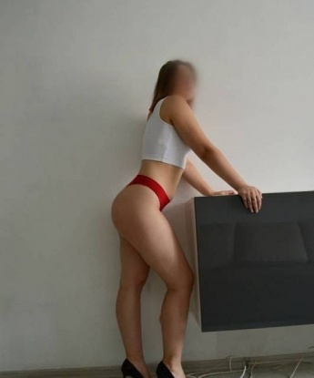 😈🔥
Фото, которые ты увидишь, доказывают мою красоту и привлекательность. Но тебе стоит прочитать отзывы, чтобы узнать о моих способностях и красоте внутри. 😉💕
Позволь мне стать твоей личной прекрасной незнакомкой, готовой исполнить желания, о которых ты даже не мог мечтать. Приготовься к незабываемому приключению в моих нежных и страстных объятиях. 🌹💃
Доверь свои фантазии мне, и я сделаю все возможное, чтобы ты почувствовал себя настоящим королем. Моя цель - удовлетворение всех твоих секретных желаний. Так что не медли, позвони мне, и наша интересная жизнь загорится огнем страсти и удовольствия! 😘💥 Валик