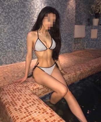 😏
Я живу в Москве и готова предложить тебе самые разнообразные услуги, которые удовлетворят любой твой каприз. От горячего эротического массажа до страстного и нежного секса - со мной ты сможешь испытать настоящий экстаз. 💦
Фото, которое ты видишь, на 100% реально. Мое прекрасное тело и флиртующий взгляд поразят тебя с первого взгляда. 😉 Можешь быть уверен, что со мной ты получишь только лучшее обслуживание, ведь я заботлива и отзывчива.
У меня есть много положительных отзывов от моих довольных клиентов, которые не могут насладиться моими роскошными формами и нежными прикосновениями. 🌟
Не теряй время и позвони мне уже сейчас, чтобы воплотить в жизнь все свои фантазии и насладиться незабываемыми моментами в Москве. Жду твоего звонка, чтобы сделать тебя счастливым! 😘 Саша